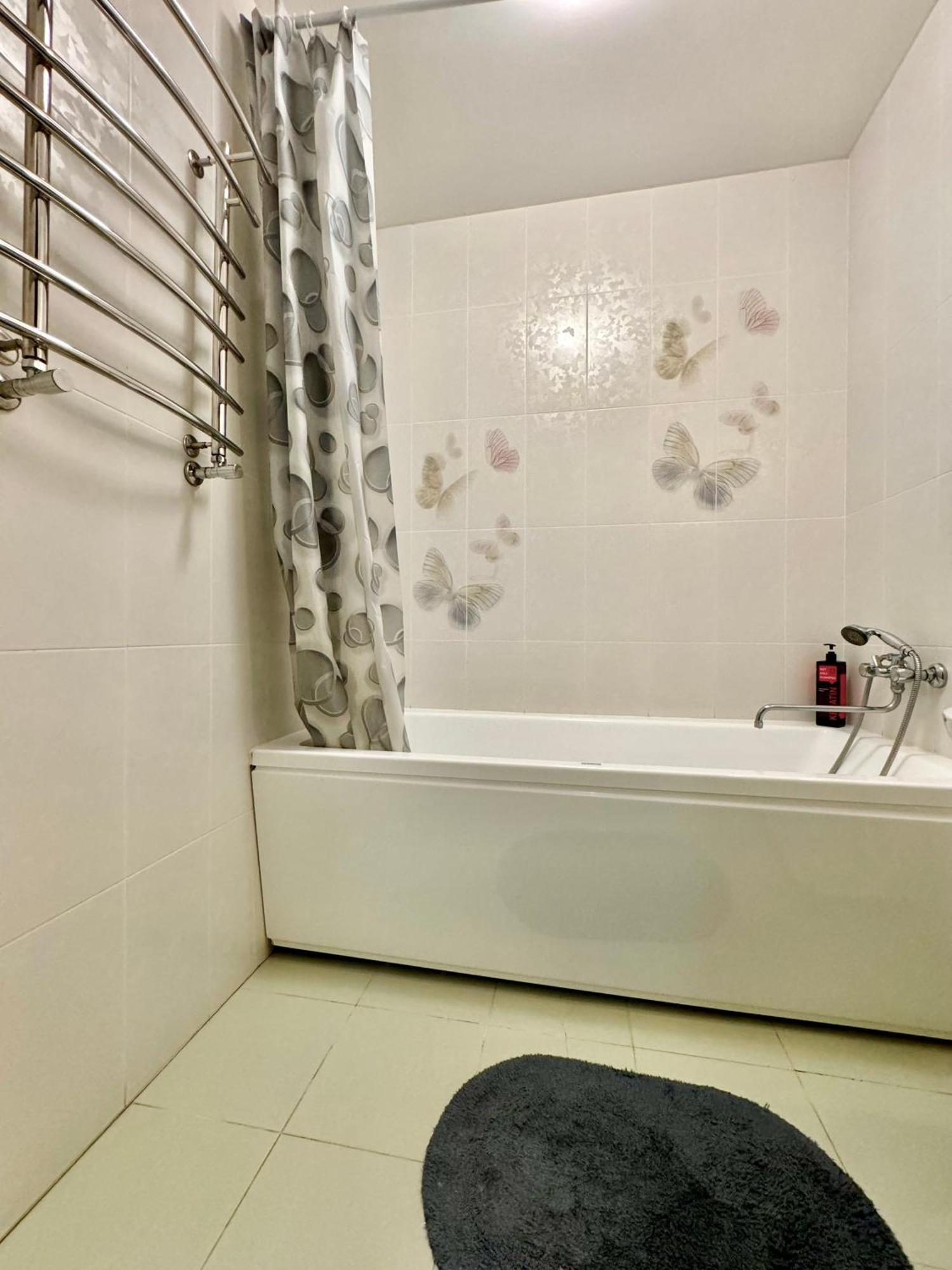 Apartpoltava Світлі Просторі Апартаменти 80М2 , 2-Окремі Кімнати, Новобудова Центр Чек Банківський Exterior foto