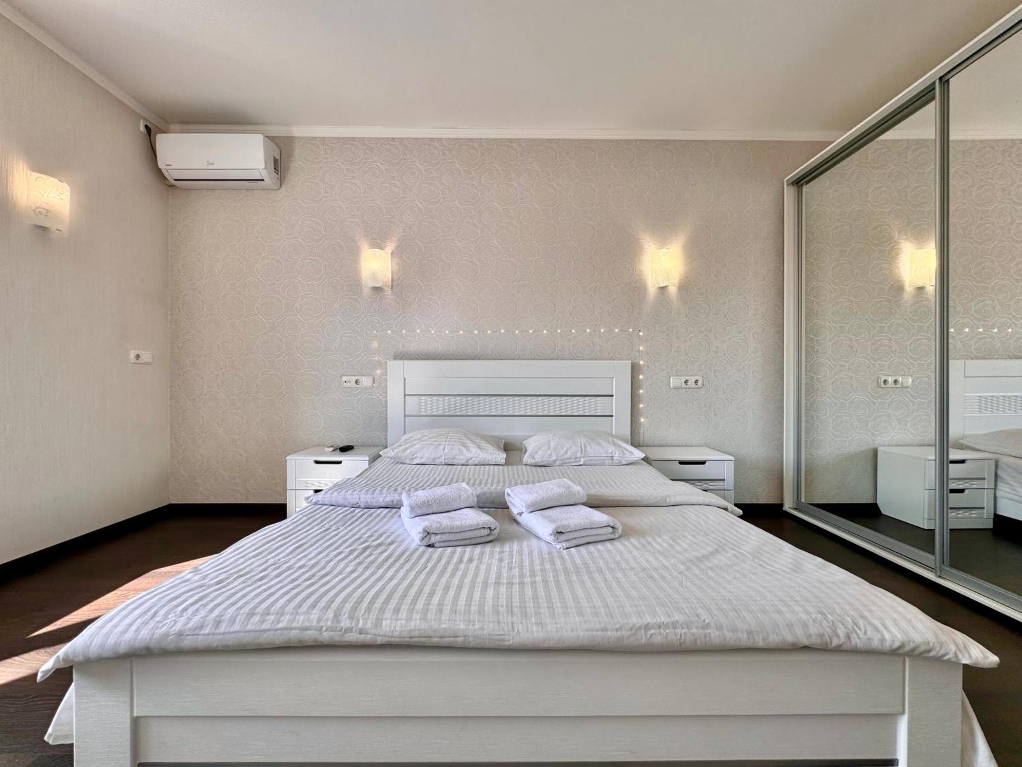 Apartpoltava Світлі Просторі Апартаменти 80М2 , 2-Окремі Кімнати, Новобудова Центр Чек Банківський Exterior foto